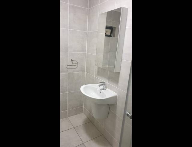 1 BEDROOM PROPERTY TO RENT IN GREENBAY ECO ESTATE